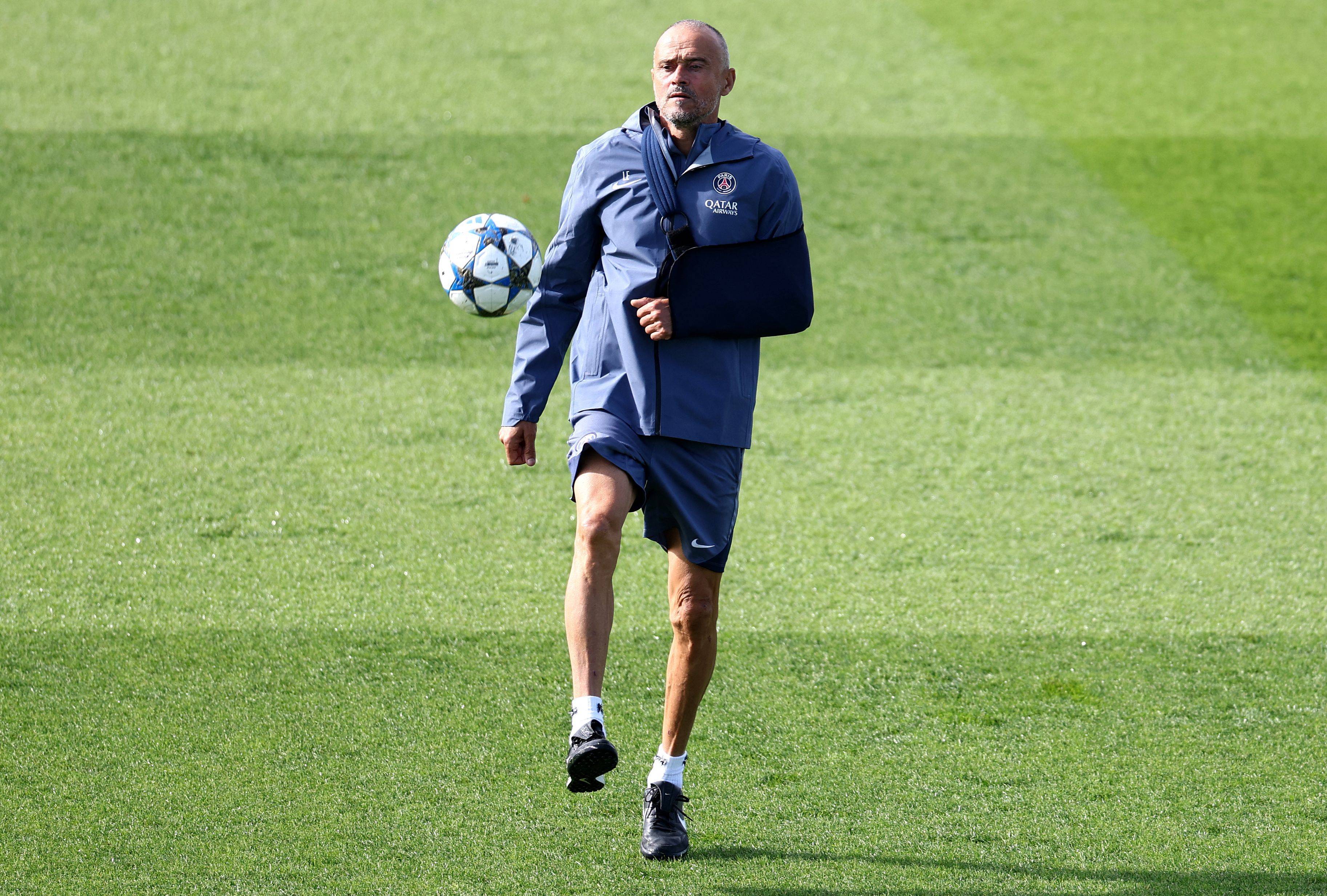 开云体育入口-关于巴黎圣日耳曼发布备战花絮，关键时刻再遭质疑，欧冠任务艰巨，细节决定成败的信息